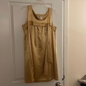 Gold colored sleeveless dress-like new condition